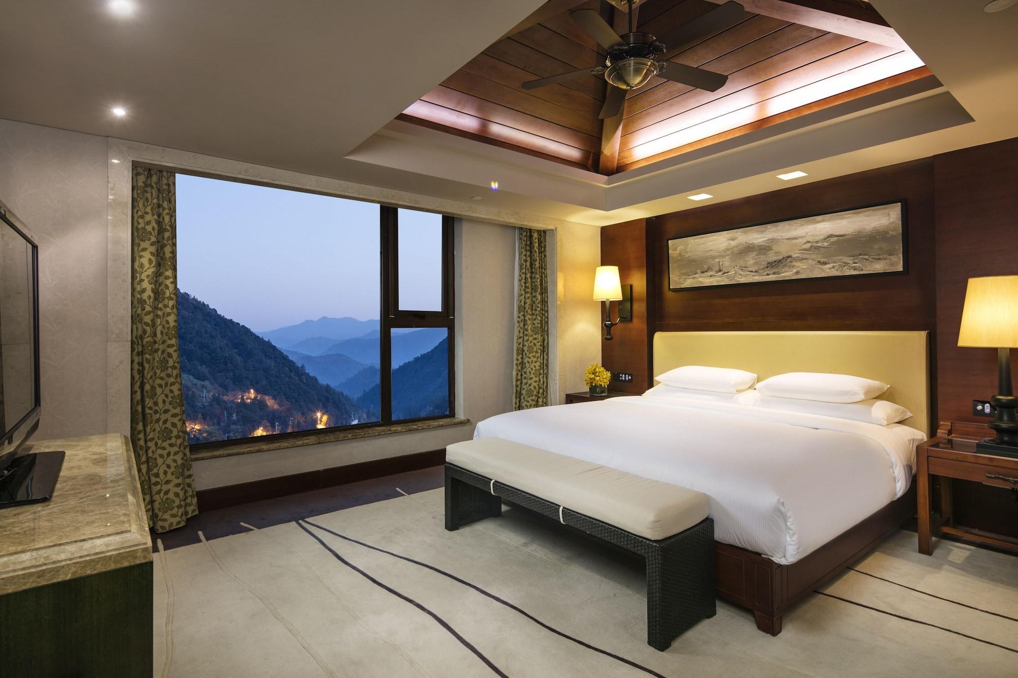 Hilton Sanqingshan Resort Shangrao Exteriör bild