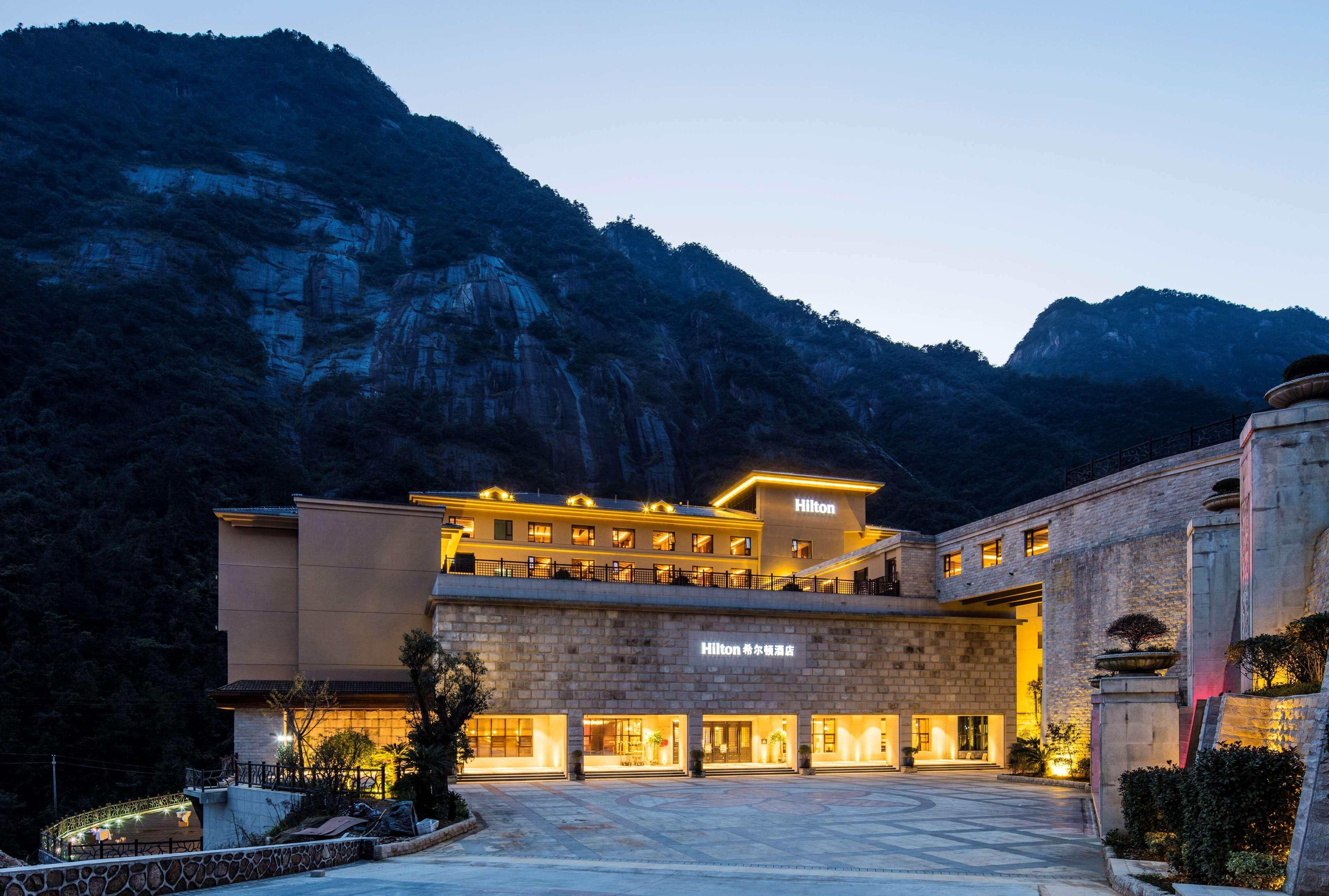 Hilton Sanqingshan Resort Shangrao Exteriör bild
